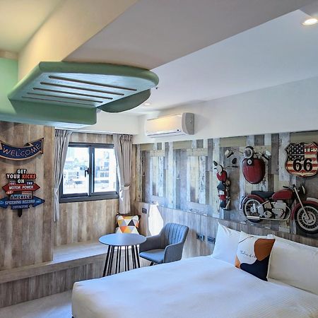 K Hotel - Yizhong 台中市 エクステリア 写真