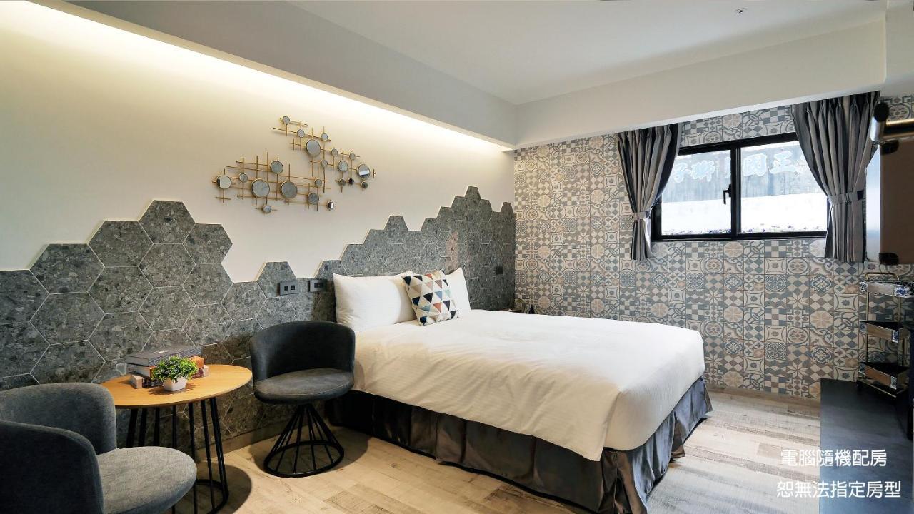K Hotel - Yizhong 台中市 エクステリア 写真