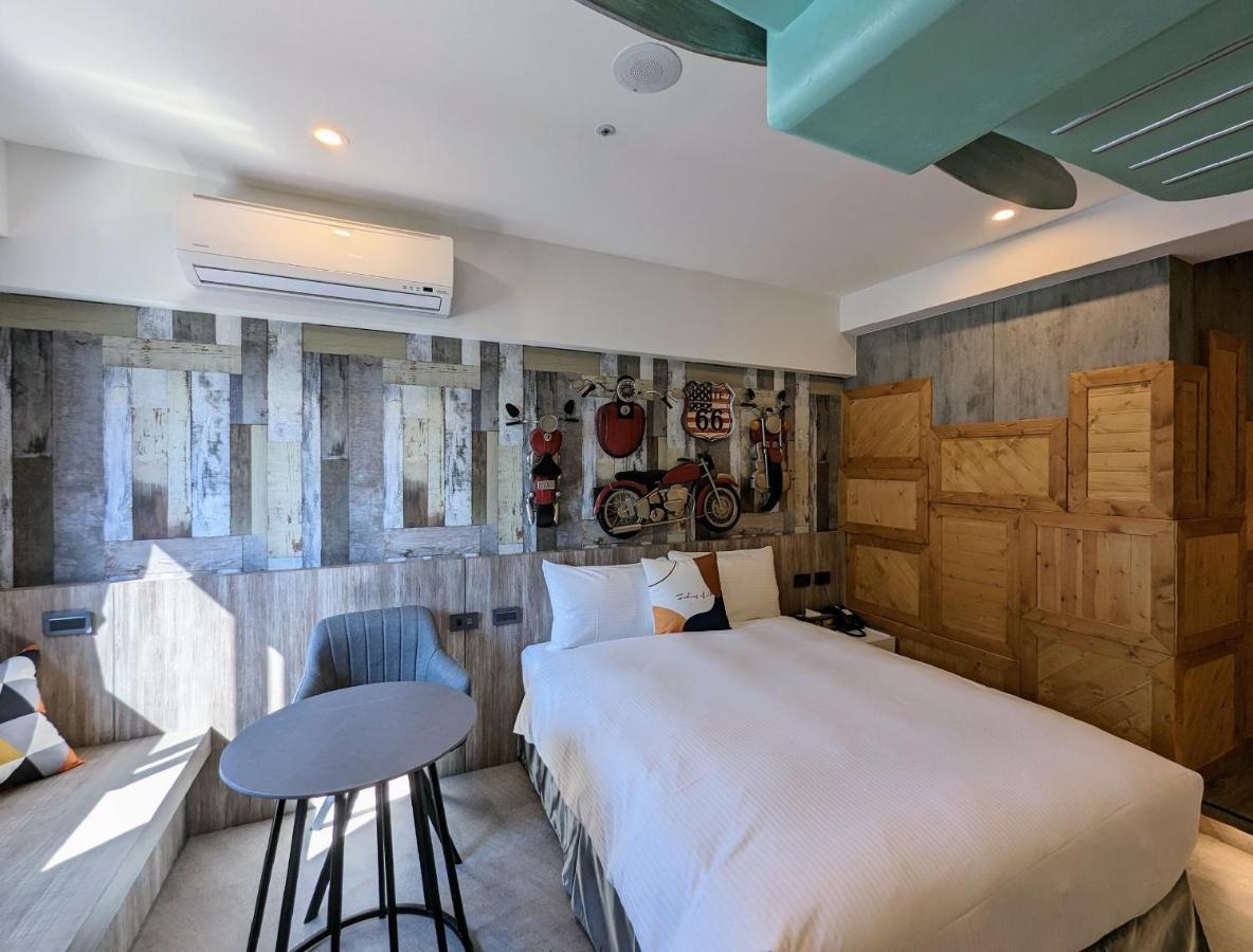 K Hotel - Yizhong 台中市 エクステリア 写真