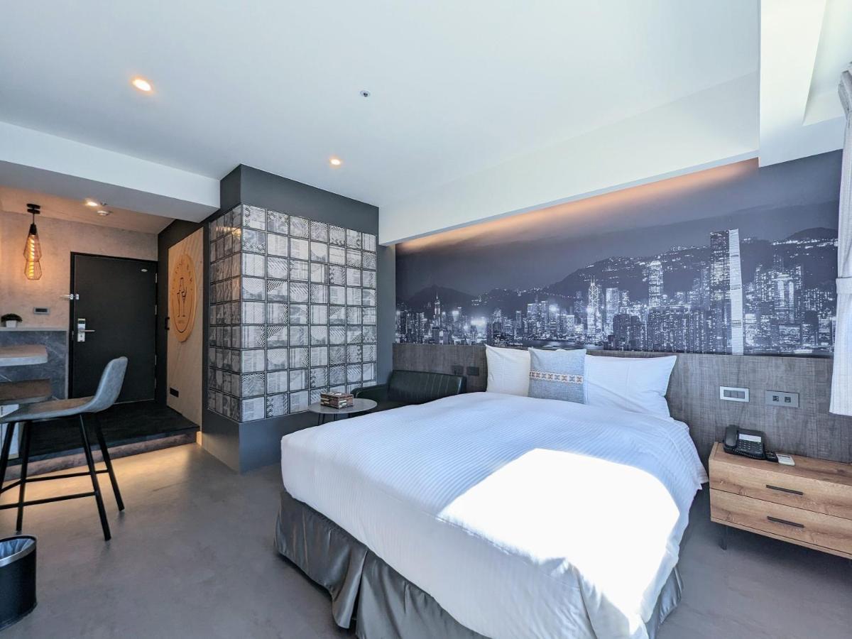 K Hotel - Yizhong 台中市 エクステリア 写真