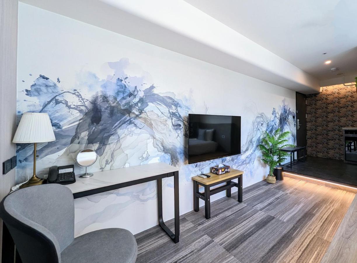 K Hotel - Yizhong 台中市 エクステリア 写真