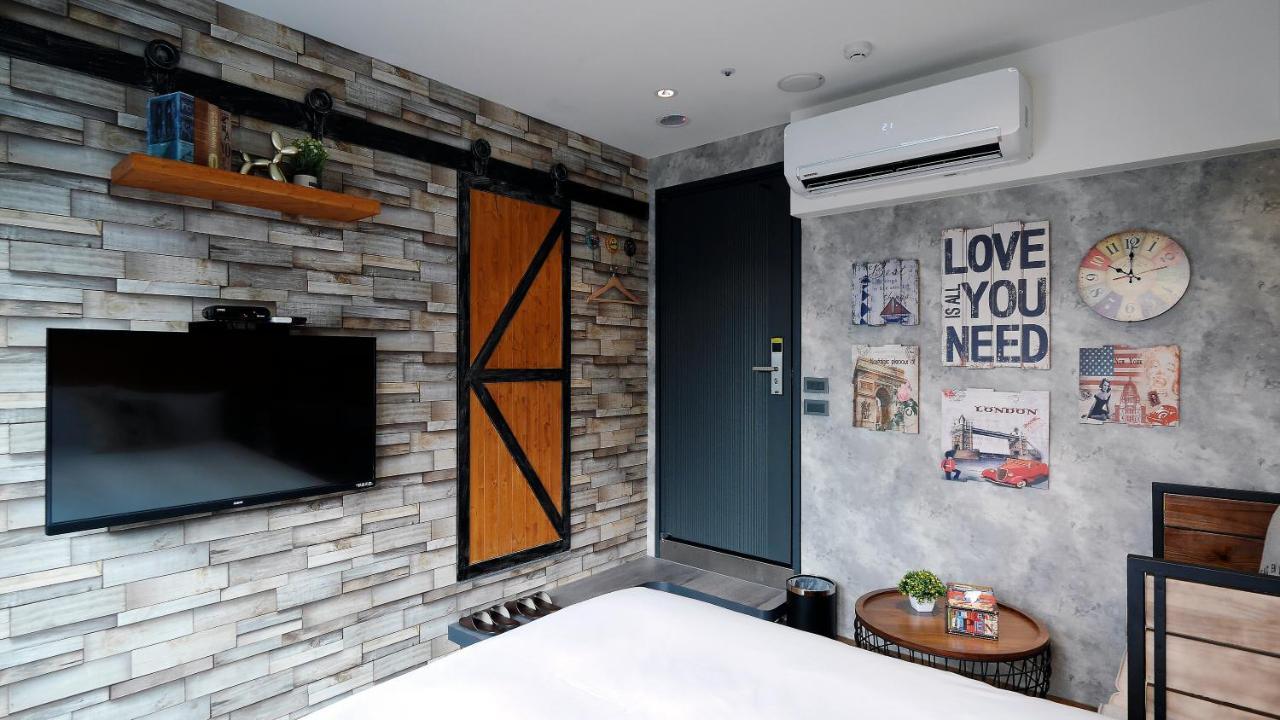 K Hotel - Yizhong 台中市 エクステリア 写真