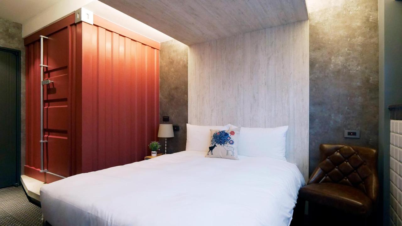 K Hotel - Yizhong 台中市 エクステリア 写真